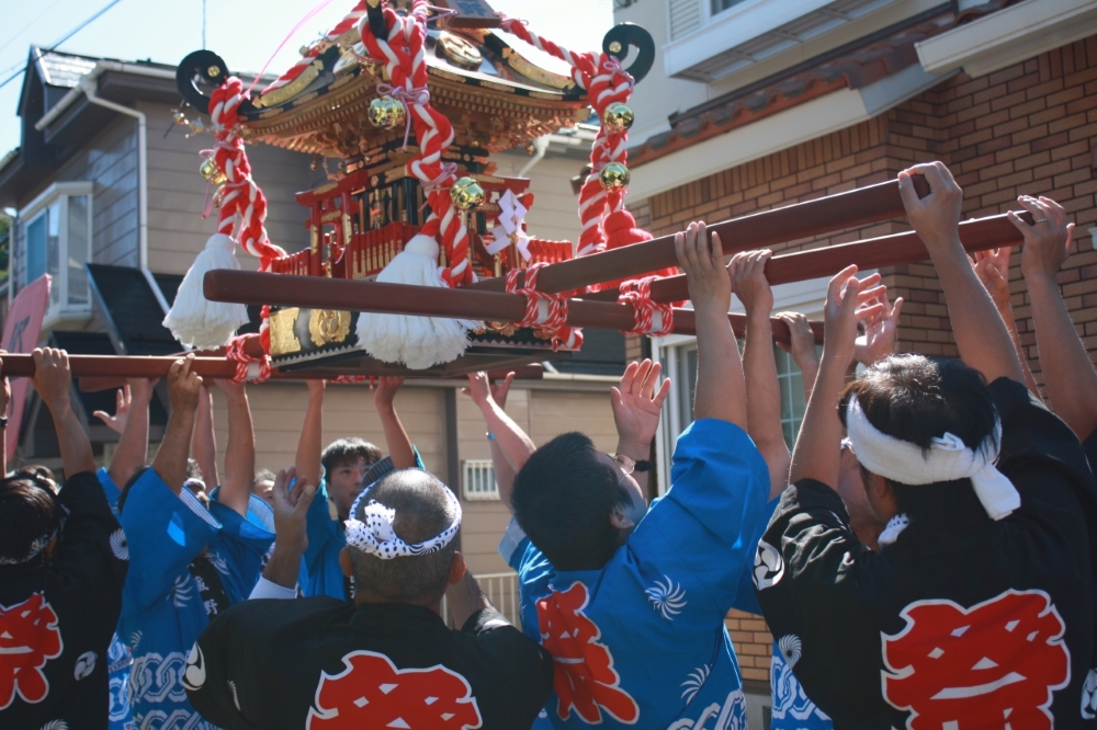 みこし祭りの様子